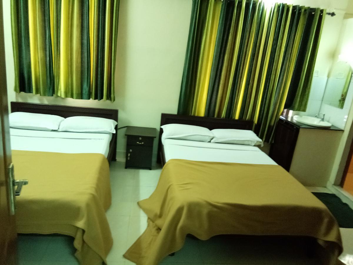 Anandkrishna Residency Hotell Guruvāyūr Exteriör bild